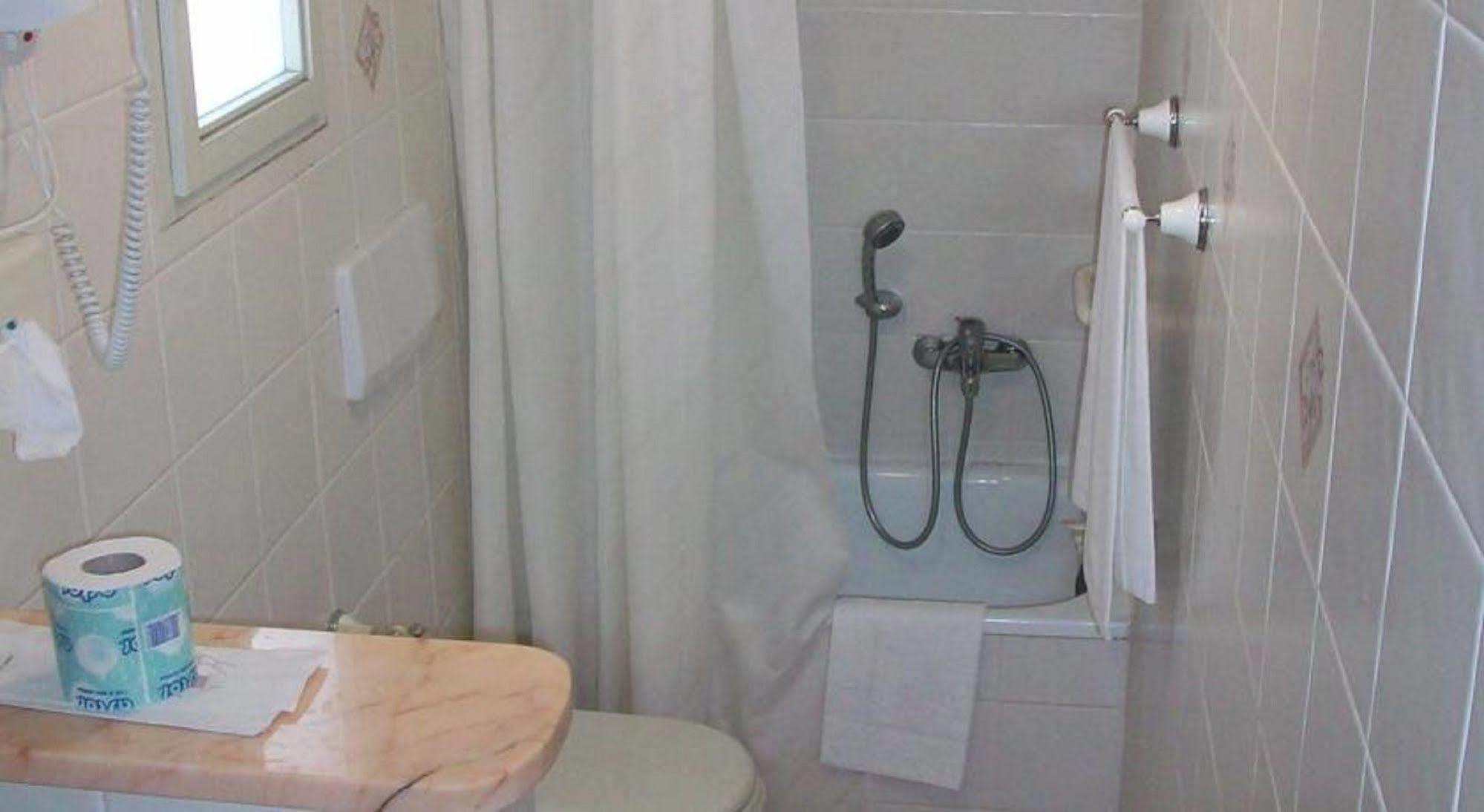אסיסי Hotel San Francesco מראה חיצוני תמונה